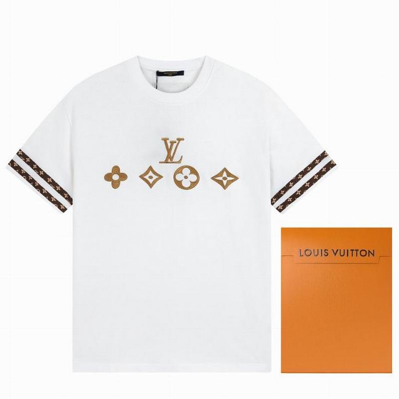 Louis Vuitton Men's T-shirts 928